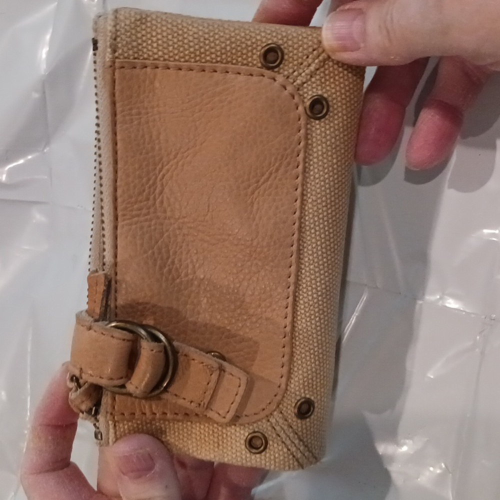 Wallet - Picture 2 of 7
